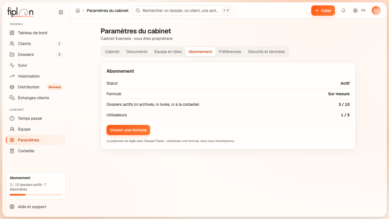 L'onglet Abonnement des paramètres pendant l'essai : l'état, le prochain prélèvement, les dossiers actifs et les utilisateurs.