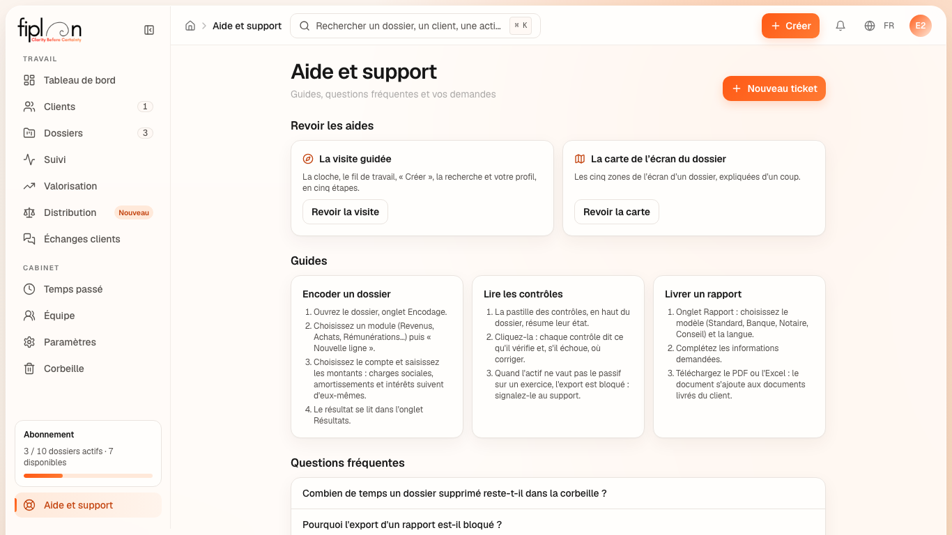 La page Aide et support — les trois guides, les questions fréquentes et la liste des demandes.