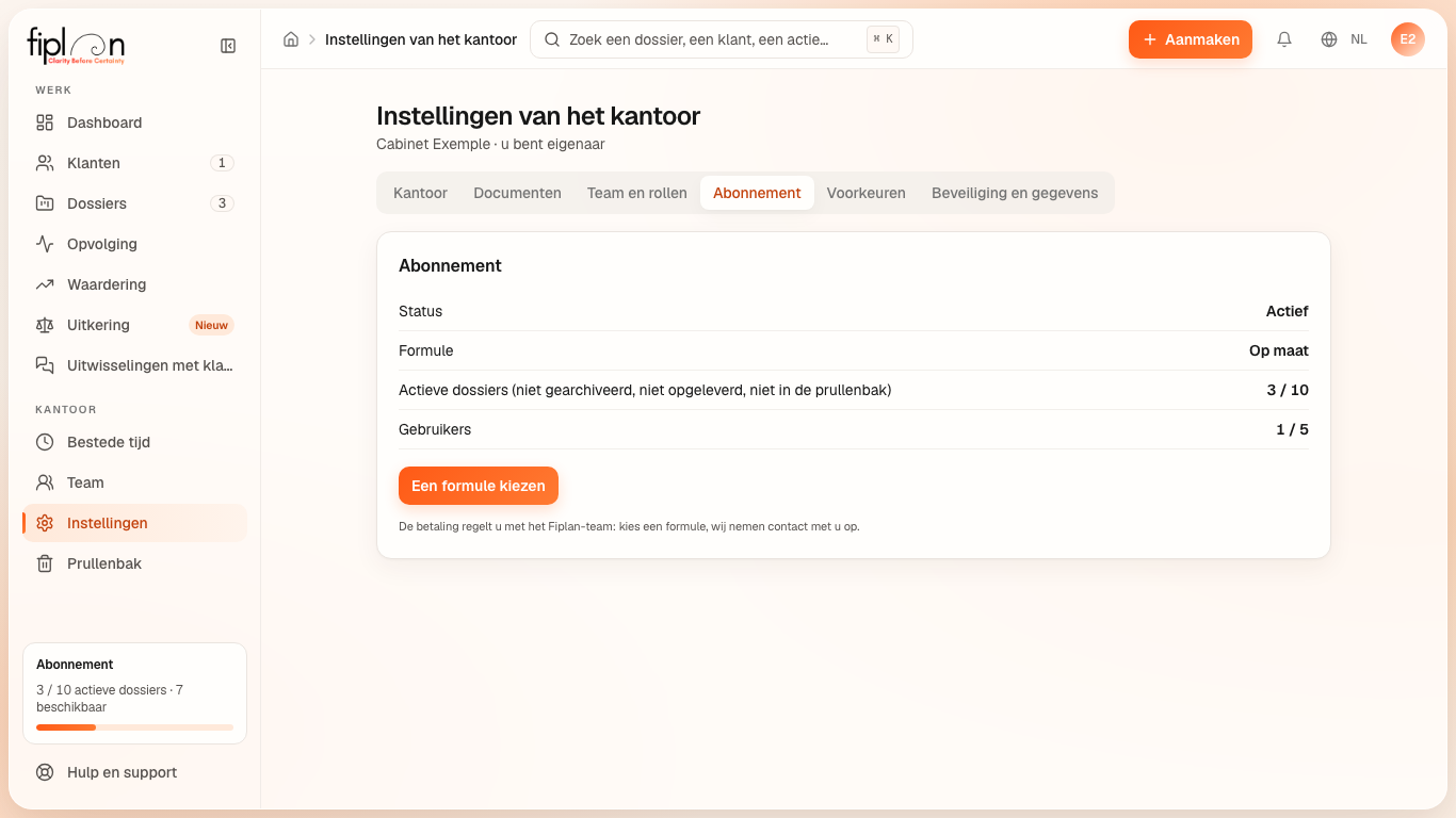 Het tabblad Abonnement van de instellingen tijdens de proefperiode: de stand, de volgende afschrijving, de actieve dossiers en de gebruikers.